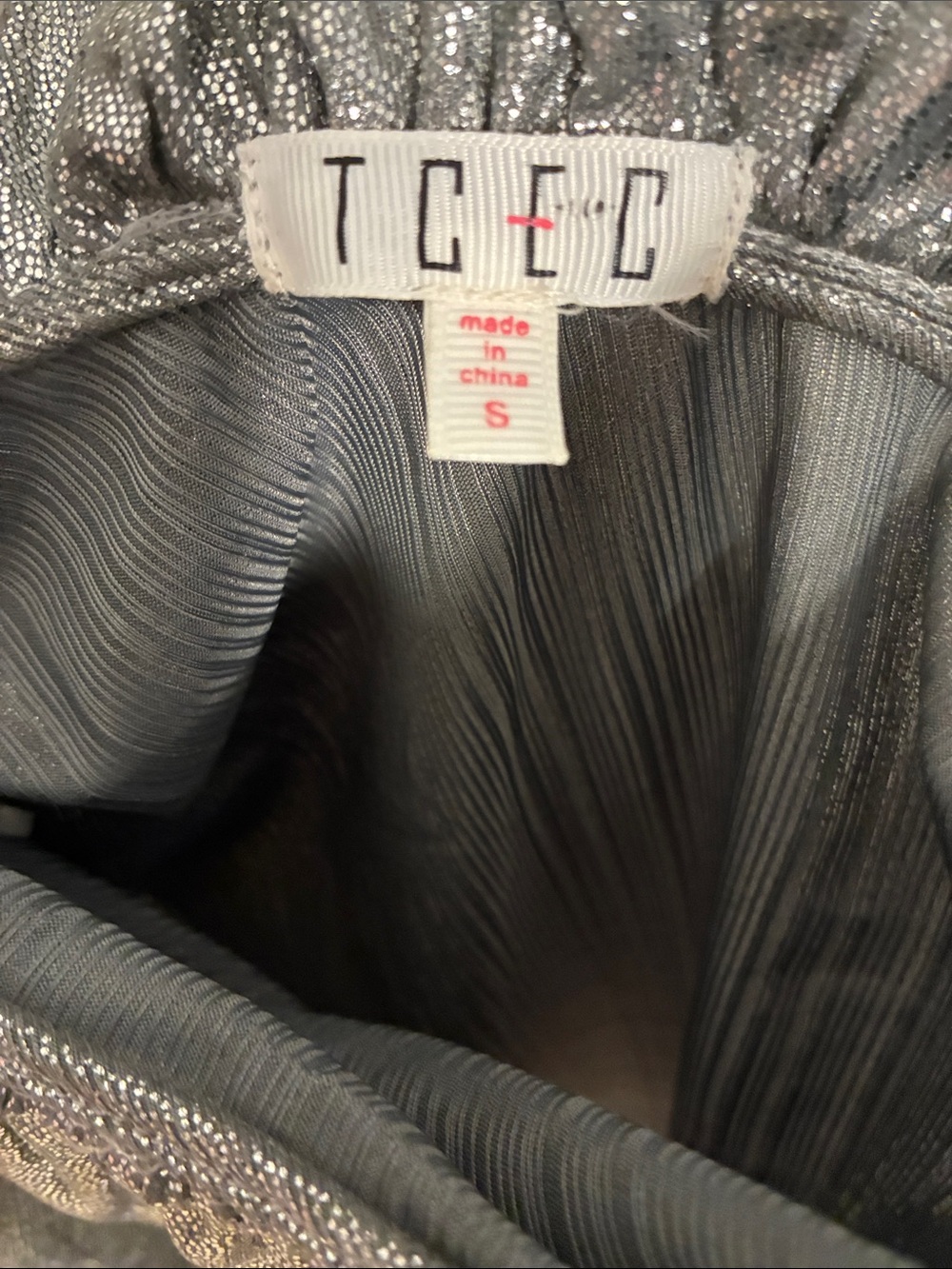 TCEC Silver Metallic One-Shoulder Ruffle Top Small - Picture 3 of 7
